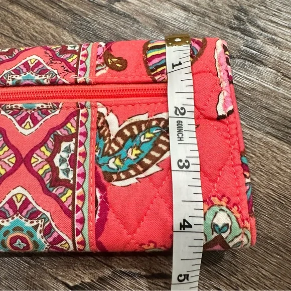 Vera Bradley Trifold multi patterned billfold - Picture 4 of 8